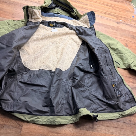Mountain Hardwear Goretex Jacket Womens Size L/G Green Parka Hood - Picture 9 of 10